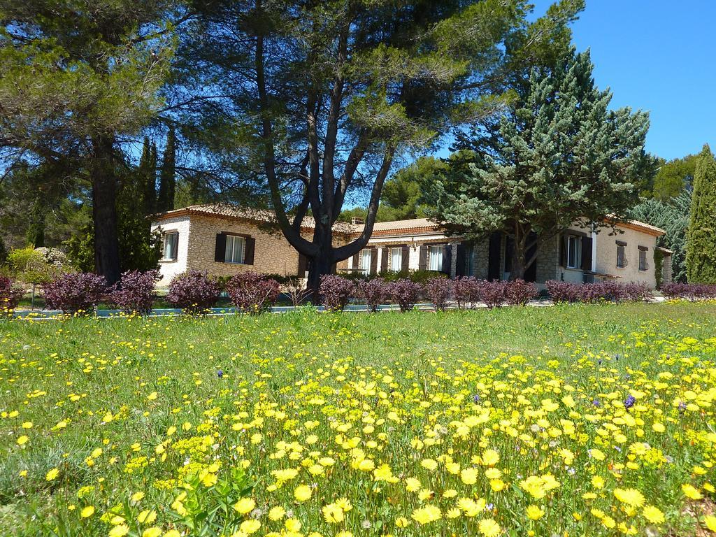 Les Mazets Du Luberon Acomodação com café da manhã Puget Exterior foto